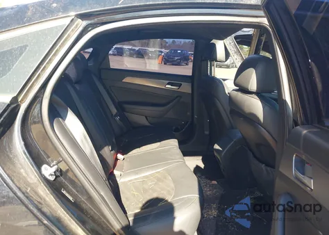 2018 Hyundai Sonata Sport 2.0T z USA, uszkodzony, nr VIN 5NPE34AB7JH667897